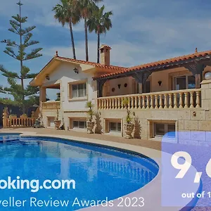 Tres Palmeras Muy Cerca De Albir Y Benidorm Villa